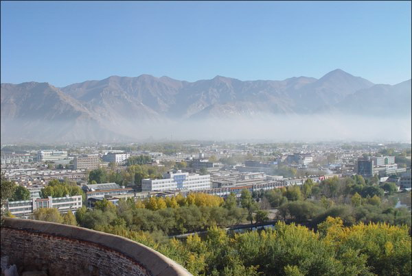 Дворец Потала (Potala) Вид на Лхасу из Поталы