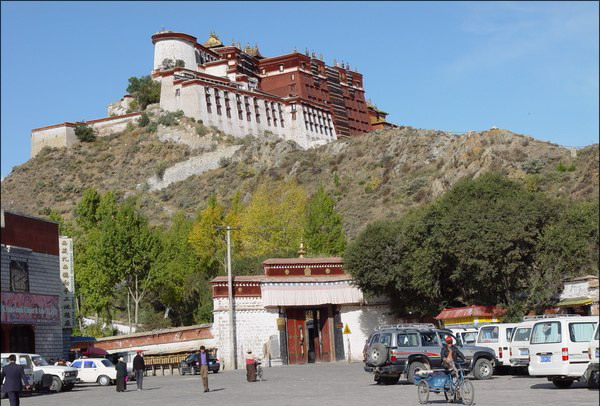 Дворец Потала (Potala) Потала. Въезд