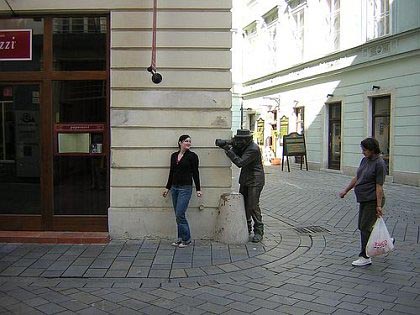 Странные и занятные статуи мира. Клик - следующее фото.