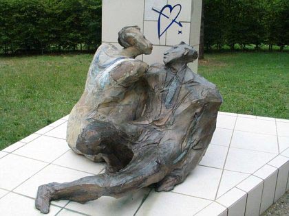 Странные и занятные статуи мира. Клик - следующее фото.