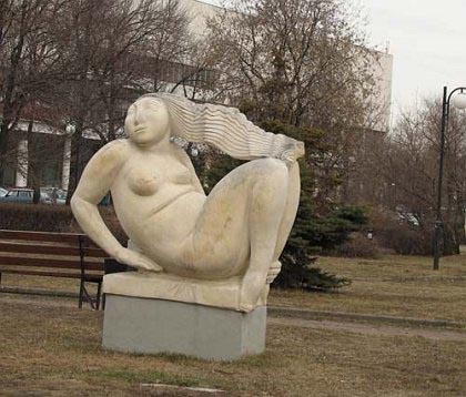 Странные и занятные статуи мира. Клик - следующее фото.